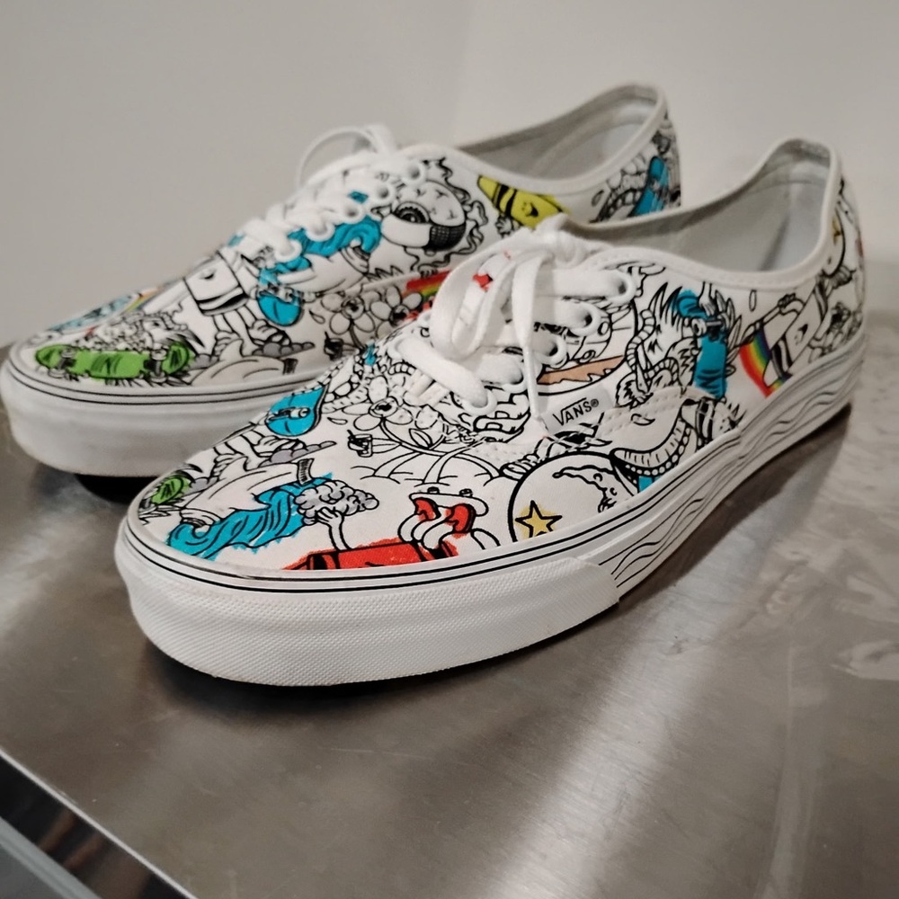 *VANS x CRAYOLA | Authentic DIY Sketch Your Way Skate Shoe - White